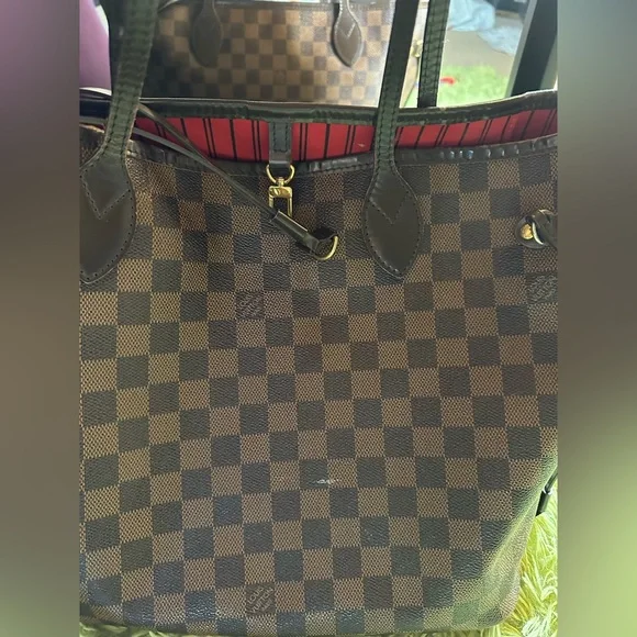 Louis Vuitton Damier Ebene Neverfull MM - Picture 16 of 17